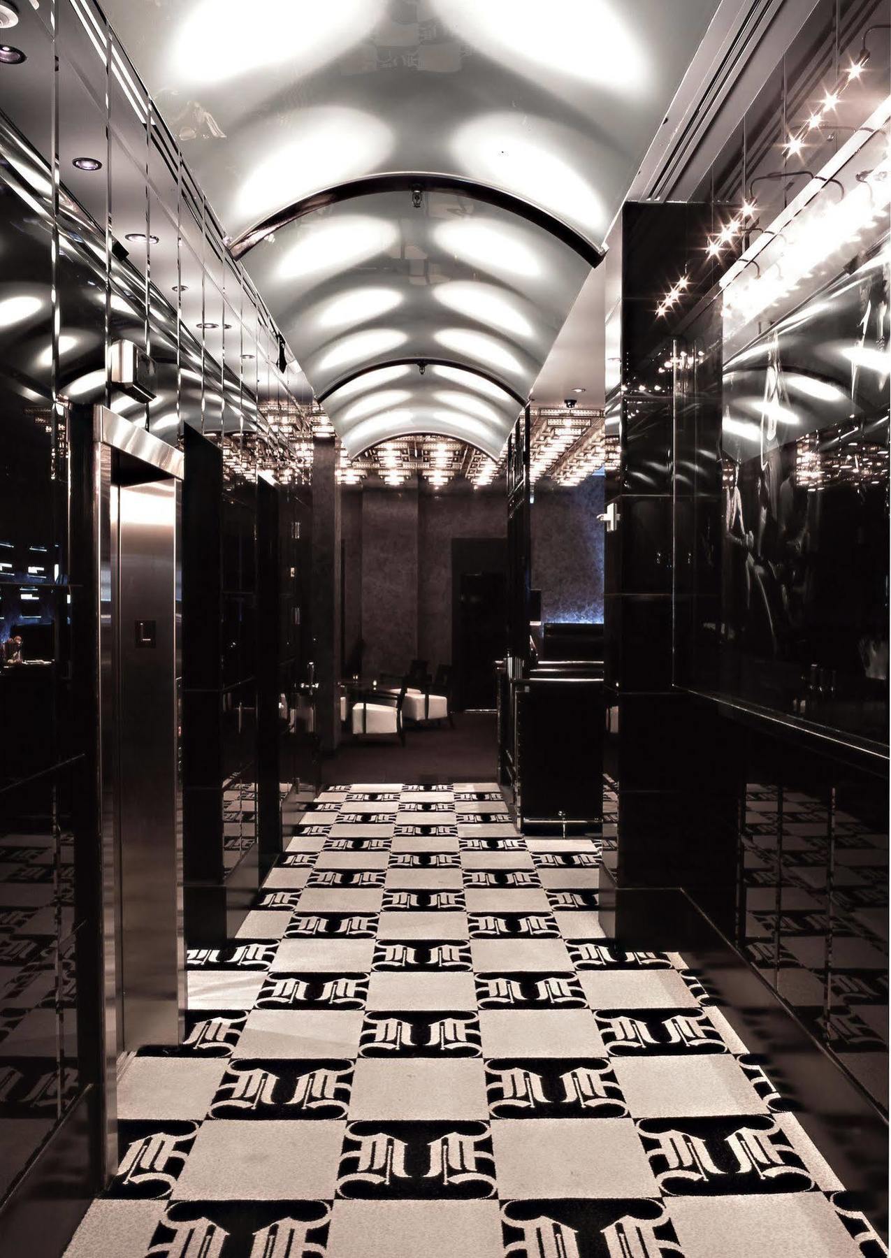 Night By Sb At Times Square Hotel Nova York